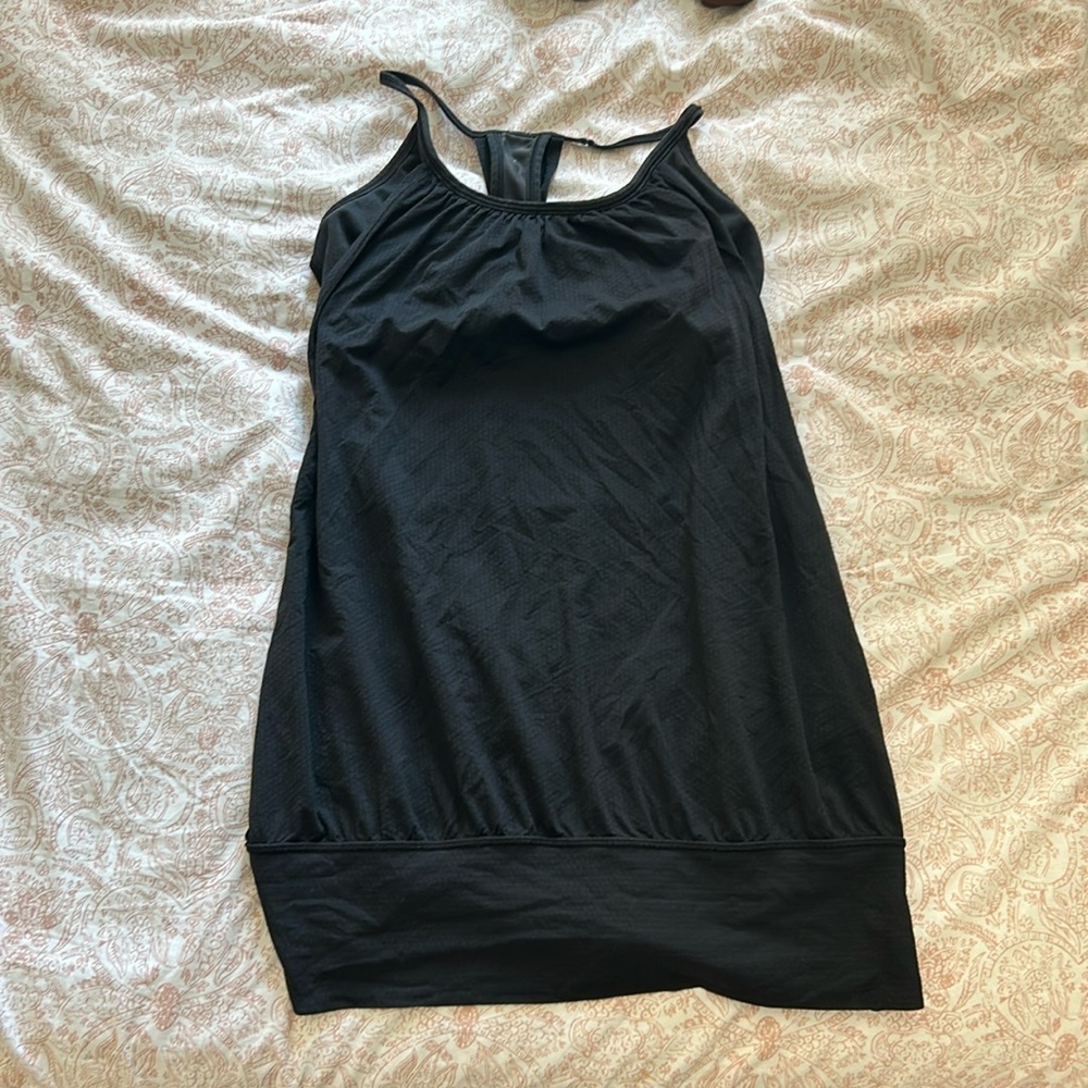 Lululemon running top